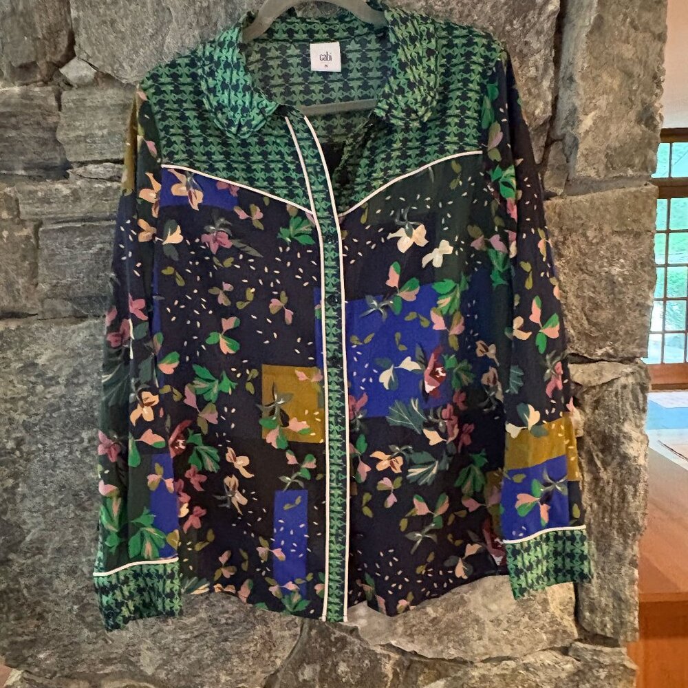 CAbi BUTTON DOWN MIXED PATTERNED FLORAL BUTTON DOWN BLOUSE; SIZE MED LIKE NEW!! - Picture 2 of 5